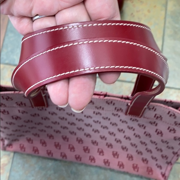 Dooney & Bourke Tote Red Signature EUC - Picture 5 of 15